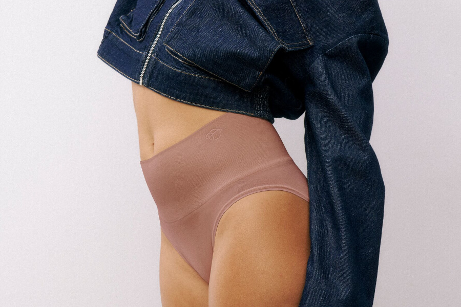 Bielizna wyszczuplająca pod sukienkę - jaką wybrać?